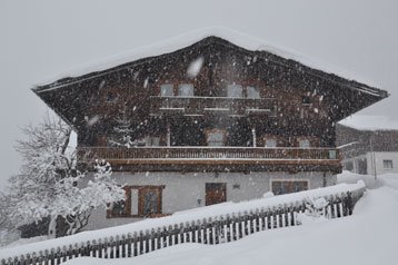 Austria Privát Taxenbach, Esterno